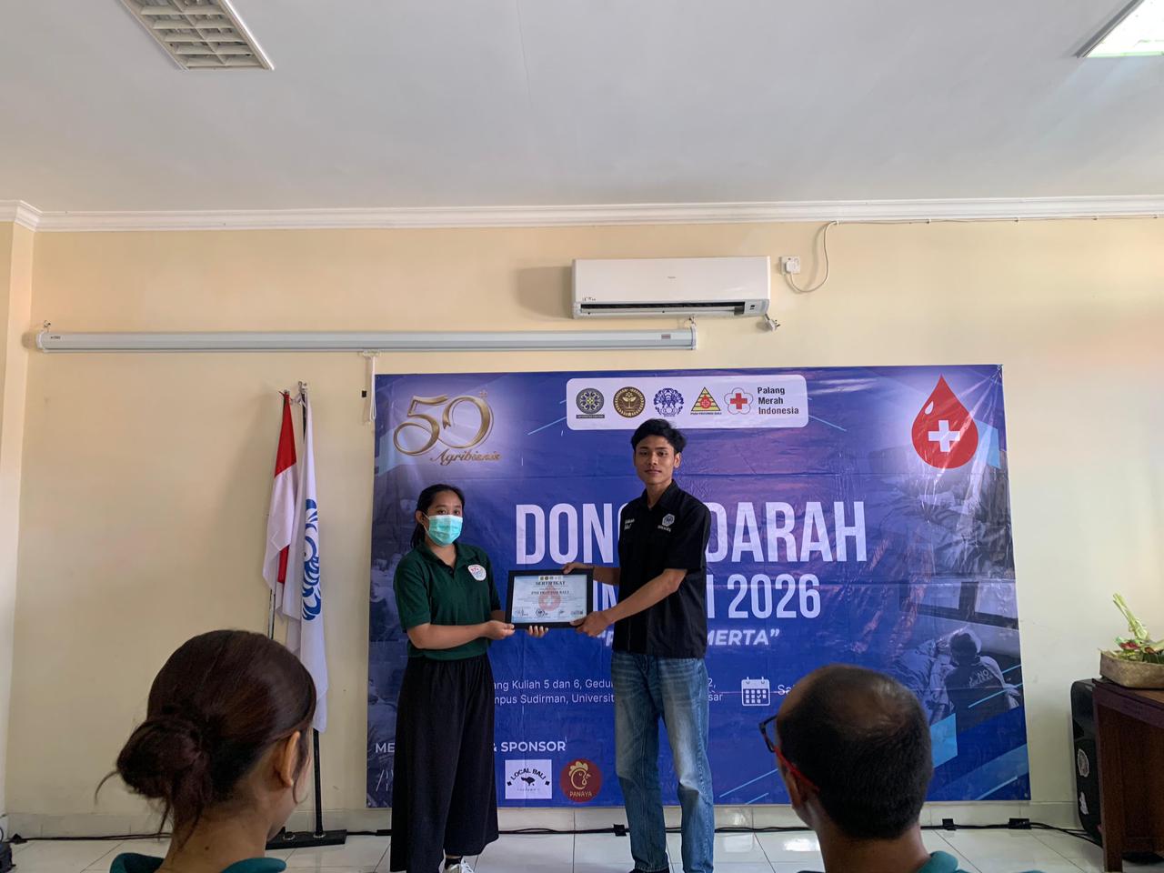 Gambar Utama